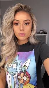 Madelyn Whitley's Instagram, Twitter & Facebook