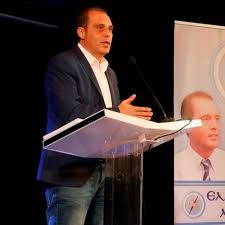 Η ενασχόλησή του με την πολιτική ξεκίνησε το 2004 όταν στις βουλευτικές εκλογές κατέβηκε ως υποψήφιος με το κόμμα του λαϊκού ορθόδοξου συναγερμού. O Kyriakos Belopoylos Sto Newsbomb Gr By Christos Diam