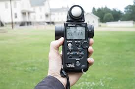 How To Use A Hand Held Light Meter To Make Perfectly Exposed Photographs