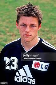 Russell Waller's Instagram, Twitter & Facebook