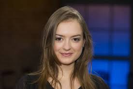 Michelle BARTHEL, Schauspielerin, Porträt, Portrait, angeschnittenes  Einzelbild, Einzelmotiv, zu