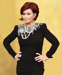 Beyonce è stato nominato il vincitore del miglior acconciature del decennio. Sharon Osbourne Dyes Hair Grey After 18 Years Of Red