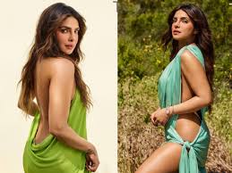 Priyanka Chopra Sets Internet On Fire With Bold Photoshoot, Check Out The  Divas Hot And Sexy Pictures - News18