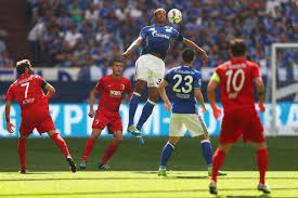 Seit dienstagabend um 22.22 uhr ist schalke offiziell ein absteiger! Liverpool Bound Joel Matip Makes Young Mascot Cry In Farewell Schalke Home Game Irish Mirror Online