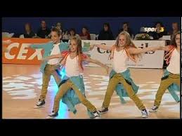 Hip Hop Sport3 Minilittles Quality 1ºs Infantil Cpt Hip Hop Thatsfly Dance Cambrils 2012 Hip Hop Dance Moves Dance Lessons For Kids Zumba Kids