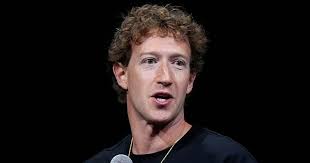 Sarah Kobos (@skobos)