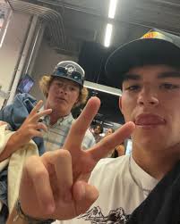 vibes like it's 2016