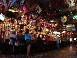 With Over A Hundred Beers On Tap Heroes Bar Grill Is The Place To Be If You Re Into Beer Situated In Downtown Fullerton Its Cool Bars Fullerton Bar Grill