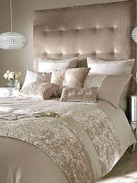 Black Gold And Cream Bedding Pin By Diann Galves On Velvet Luxe Champagne Bedroom Luxury Bedroom Master Luxurious Bedrooms