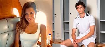 Moreover, rachel had unveiled a picture of her with a huge bouquet of flowers in her hands on her instagram account. Benjamin Pavard En Couple Avec Julia Pekin Express Elle Repond Mce Tv