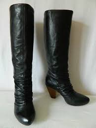 On aime ces bottines pour leur look classe et détails habillés. Ash Bottes Femme Cuir Plisse Noir Double Cuir Talons Bois 36 Tbe Val 199 Euros Eur 45 00 Picclick Fr