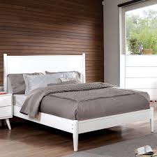 Designed in the modern farmhouse style with chevron planking on the headboard; Lennart Ii White Finish Mid Century Modern King Bed With Tapered Feet Furniture Of America Cm7386