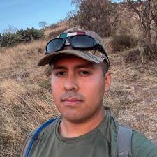 Esdras Hernández Saucedo