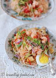 Mee siam is usually served with a piece of kalamansi lime (the juice gives an extra tangy kick to the noodles) and a dollop of sambal on the side. On The Trail Of The Phoenix Kerabu Beehoon Nyonya Food Asian Noodle Recipes Asian Recipes