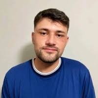 100+ perfis com “Dan Moreira”