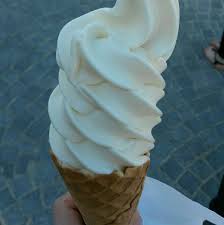Glace A L Italienne Au Chocolat Blanc Quai Des Glaces A Quiberon Reporte Par Marie Vacances A Recette De Glace Italienne Recettes De Cuisine Glace Italienne