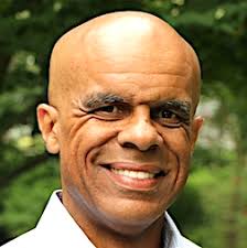 Christie, mystery candidate up for Dems' first selectman nod