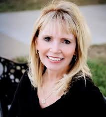 8705 Grandview St, Overland Park, KS 66212