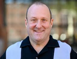 Guest Column: An intimate one-on-one with "Hands Up Guy" and his comedic  connections with Orlando