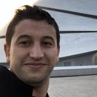 3000+ profilů „Choukri“