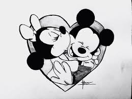 Draw a long, curved line from the top of the head to the cheek. Pinkheartsandsparkledreams Tumblr Com On We Heart It Mickey Mouse Drawings Mickey Drawing Mickey Mouse Tattoos
