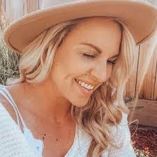 Katherine Raby's Instagram, Twitter & Facebook