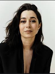 Congratulations to Cristin Milioti, winner of the Critics Choice Award for  Best Actress in a Limited Series or Movie Made for Television.  #CriticsChoice #CriticsChoiceAwards #ThePenguin E! Entertainment