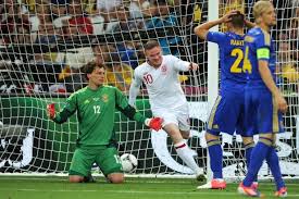 Eddig 12137 alkalommal nézték meg. England 1 0 Ukraine As It Happened Wayne Rooney Goal Sees Three Lions Through To Face Italy Mirror Online