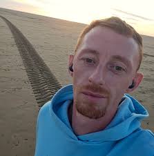 It's never been seen before as whales are extremely private when mating 😳