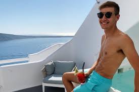 Mclaren's lando norris, still suffering from chest pains, laments his qualifying performance for the 2020 styrian grand prix at the red bull ring. Formel 1 So Verbringen Die Formel 1 Stars Die Sommerpause Bilder Autobild De