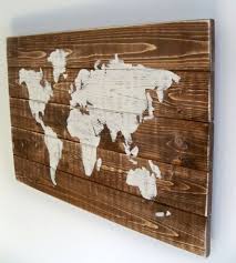 World Map Wood Art Sur Le Mur De Bois De Theodore Deco Bois Idee Deco Diy Et Deco Maison