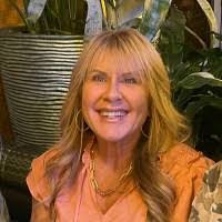 Pamela Moulden's Instagram, Twitter & Facebook