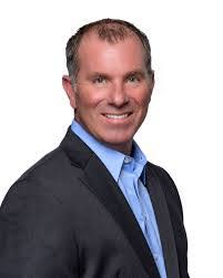 Derek West's Instagram, Twitter & Facebook