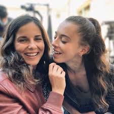 Raphaële & Camille ❤ (@raphaele.camille.fan)