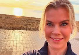 Nicole Kidman's New Look Is Raising A Lot Of Eyebrows #CelebrityNews  #NicoleKidman #NicoleKidmanNews