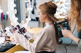 How To Become A Hair Stylist In 6 Simple Steps