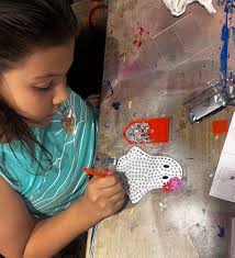 Do you like this style of art ?  https://www.instagram.com/reel/DCMrwQev4zX/?igsh=MWtib2ppZnhsOTRjOA==