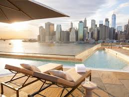 5 Of New York City S Coolest Rooftop Pools Booking Com New York Hotels Best Places To Live Hotel Pool
