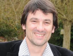 2Physics: Anderson Localization of Matter-Waves