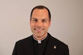 Michael Anctil's Instagram, Twitter & Facebook