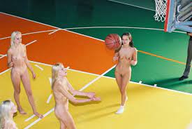 全裸スポーツエロ画像】すっ裸でスポーツする海外女子！正気なのだろうかｗｗ | エロ画像の助 | 可愛いエロ画像盛り沢山！
