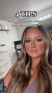 Expert Tips: How to Use Powder Without Looking Powdery