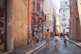 The best streets for shopping in this part of rome are via urbana and via del boschetto, which run perpendicular to each other. Shopping Tour Guided Shopping Tour My Best Tour