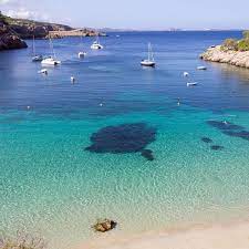 La plage d'espagne est située à proximité de santa ana. Les Plus Belles Plages D Espagne Formentera Tarifa Cala Fornells L Express
