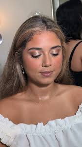 Georgia Makeup Artist focusing