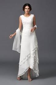 Abiti creati per esaltare la bellezza femminile, grazie al sapiente uso di tessuti e lavorazioni di altissima qualità. Abiti Mamma Sposa Eleganti Ragazze Nuovi Arrivati Di Collezione 2021 Buyabiti