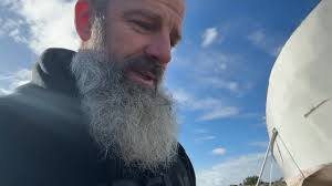 Guys! Like this and share it too. Let's find a new home for 'The Boat!'  *Delivery fee negotiable...