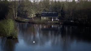 Pe acest site puteti urmari seriale online subtitrate. House On Elm Lake 2017 Film Online Subtitrat In RomanÄƒ Vezi Online Eu á´´á´° Mediarpl
