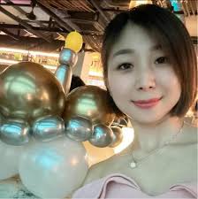 🍟小新控集合啦‼️ 这组麦当劳联名盲盒真的太萌了～ 汉堡🍔炸鸡🍗薯条🍟造型每款都不一样～可以单只收✔️也能全套带走✔️  摆桌也好看🎁送礼也超赞～收藏控别错过✨