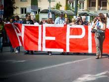 Ανεστάλη η 24ωρη απεργία στο μετρό που είχε εξαγγελθεί από το σωματείο των ηλεκτροδηγών για. Apergia Metro Eidhseis Nea Apergia Metro